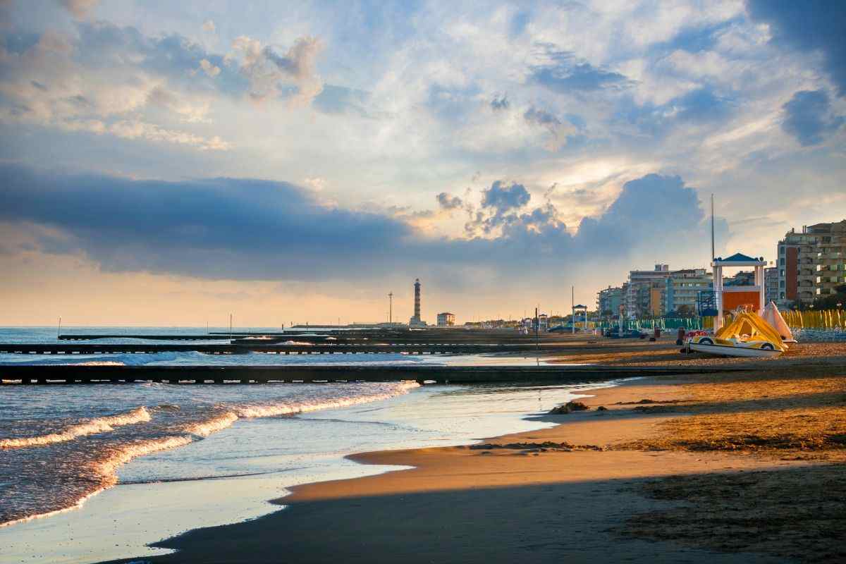 lungomare più esteso d'europa: lido di jesolo